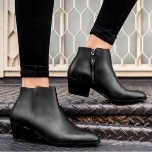 Thursday Boots Everyday Leather Ankle Boots Black Size 6.5 - lightly worn